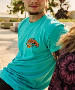 Alternative view of RF Beyond The Horizon - Active Tee