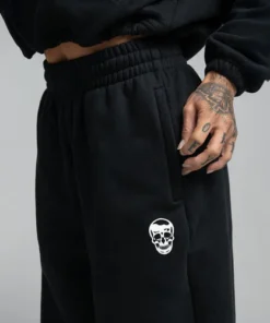 Alternative view of Gymreapers Heavyweight Core Skull Jogger Black/White