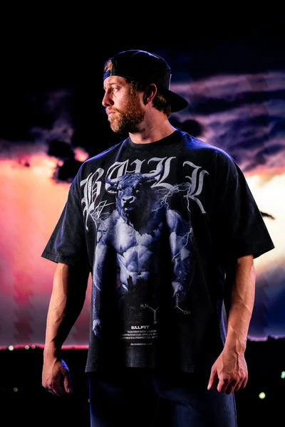 Bull Fit Modern Combat Oversized Premium Tee - Imagen 5